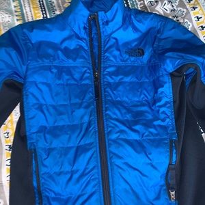 Boys North Face Blue size 7/8 jacket